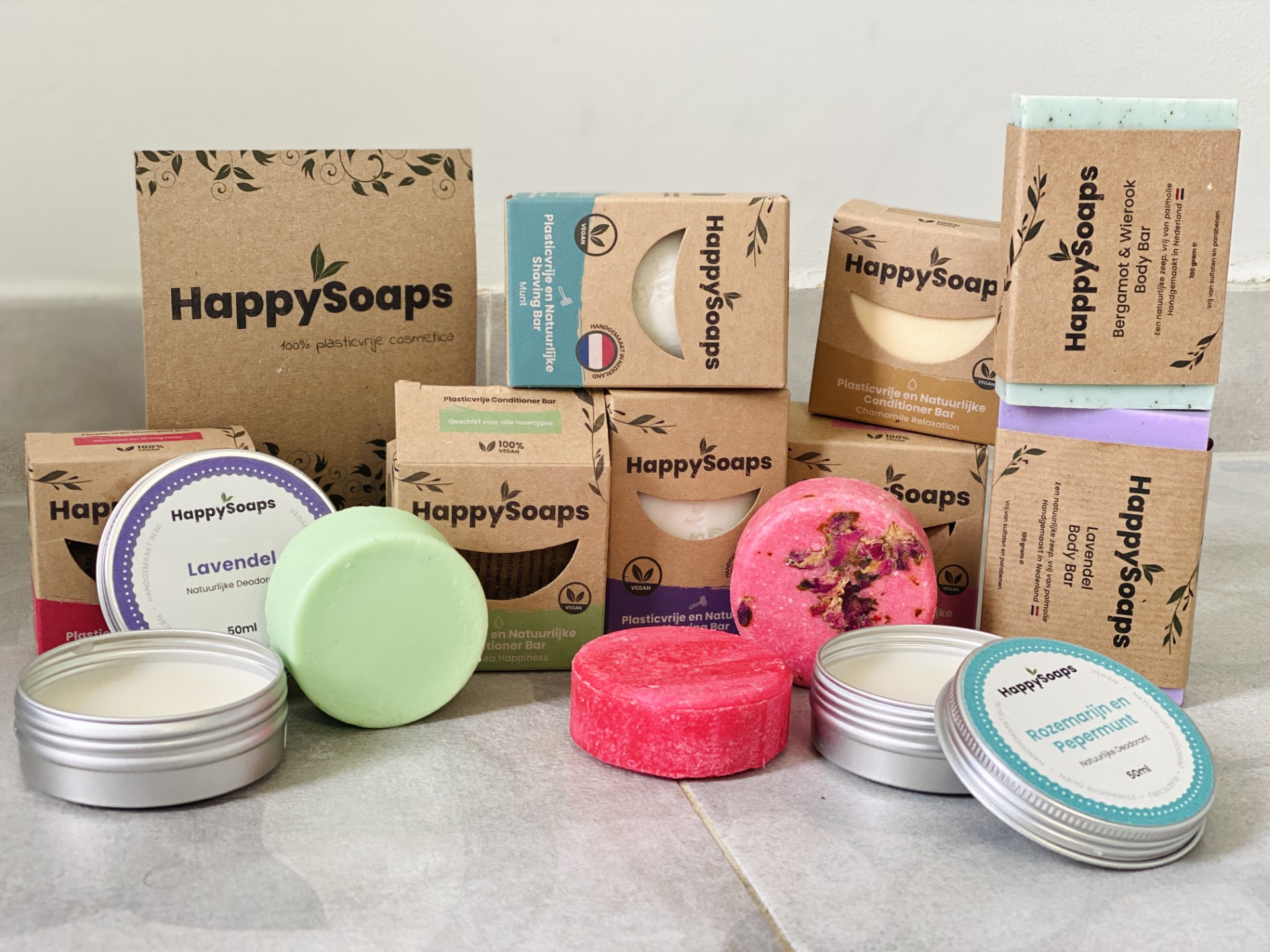 Een greep uit het kleur- en geurrijke, plasticvrije aanbod van HappySoaps.