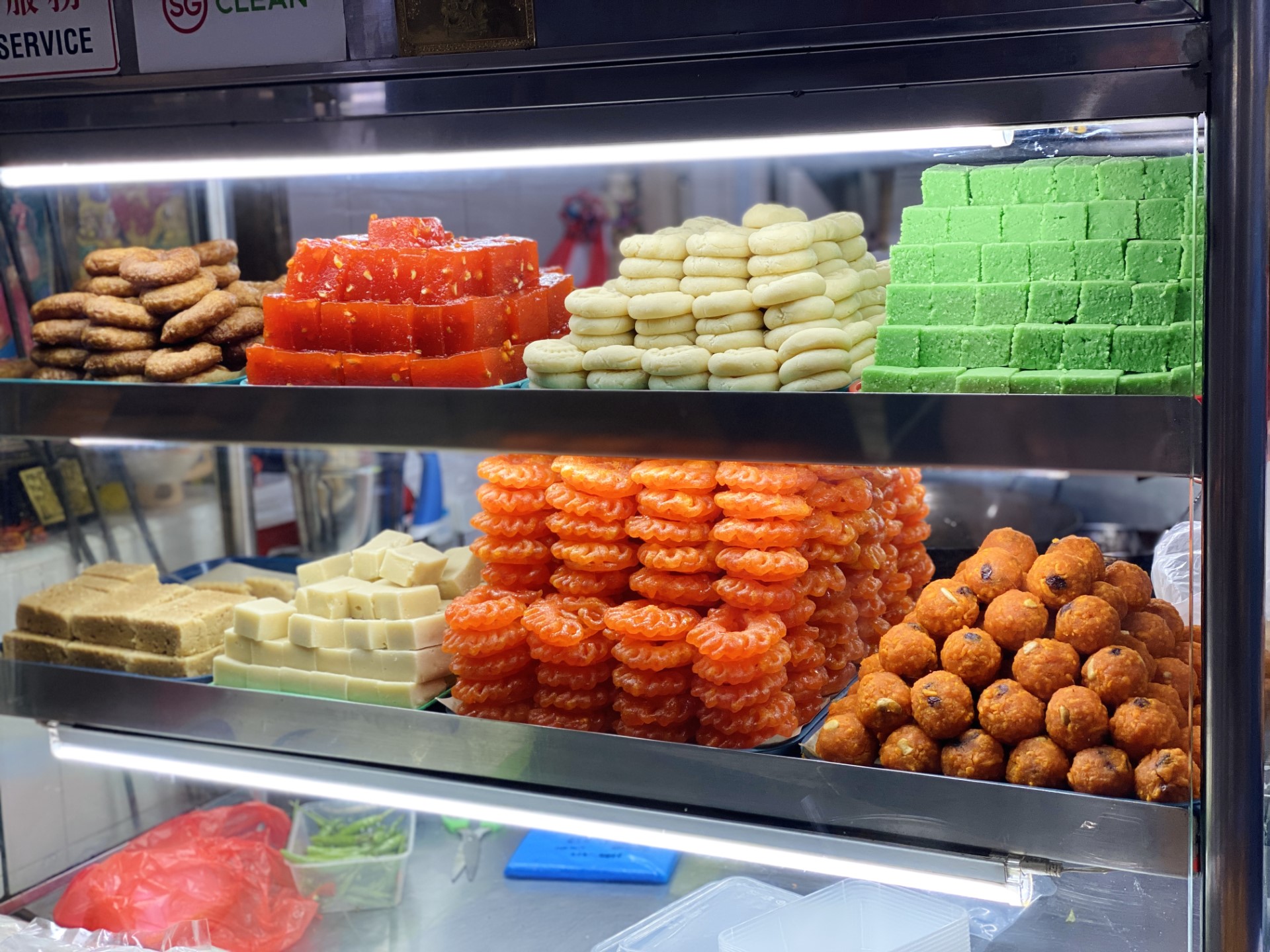 Zoetigheden bij een kraampje in Tekka Food Center in Little India